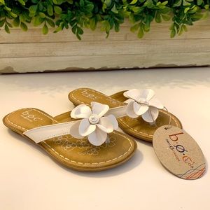 ✨NWT✨Born Concept Kids Flower Sandals